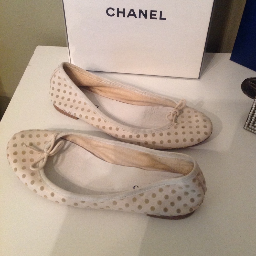 Repetto White off polka top ballet flats size 7